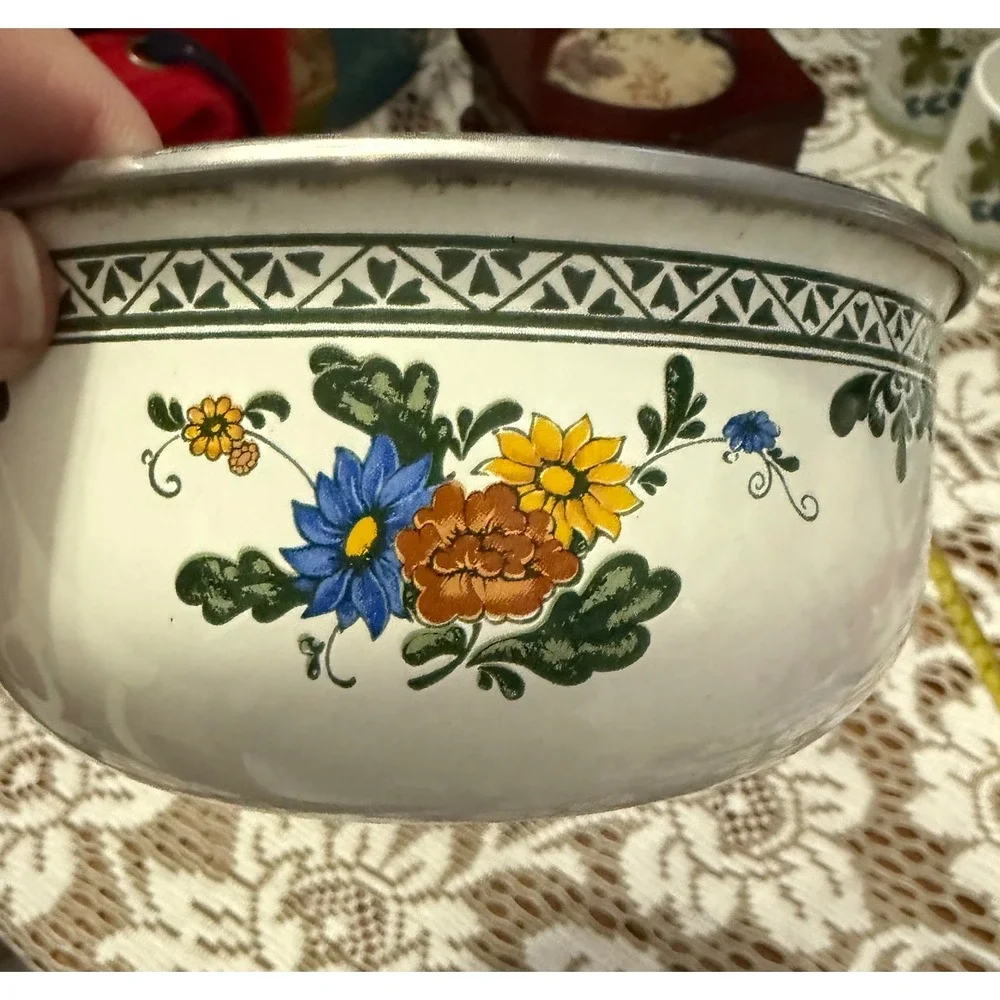 Vintage Enamelware Floral Mixing Bowl Folk Art Cottagecore Cream 5.5 Inch